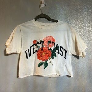 Women’s white black red green graphic rose west coast crop top shirt size small